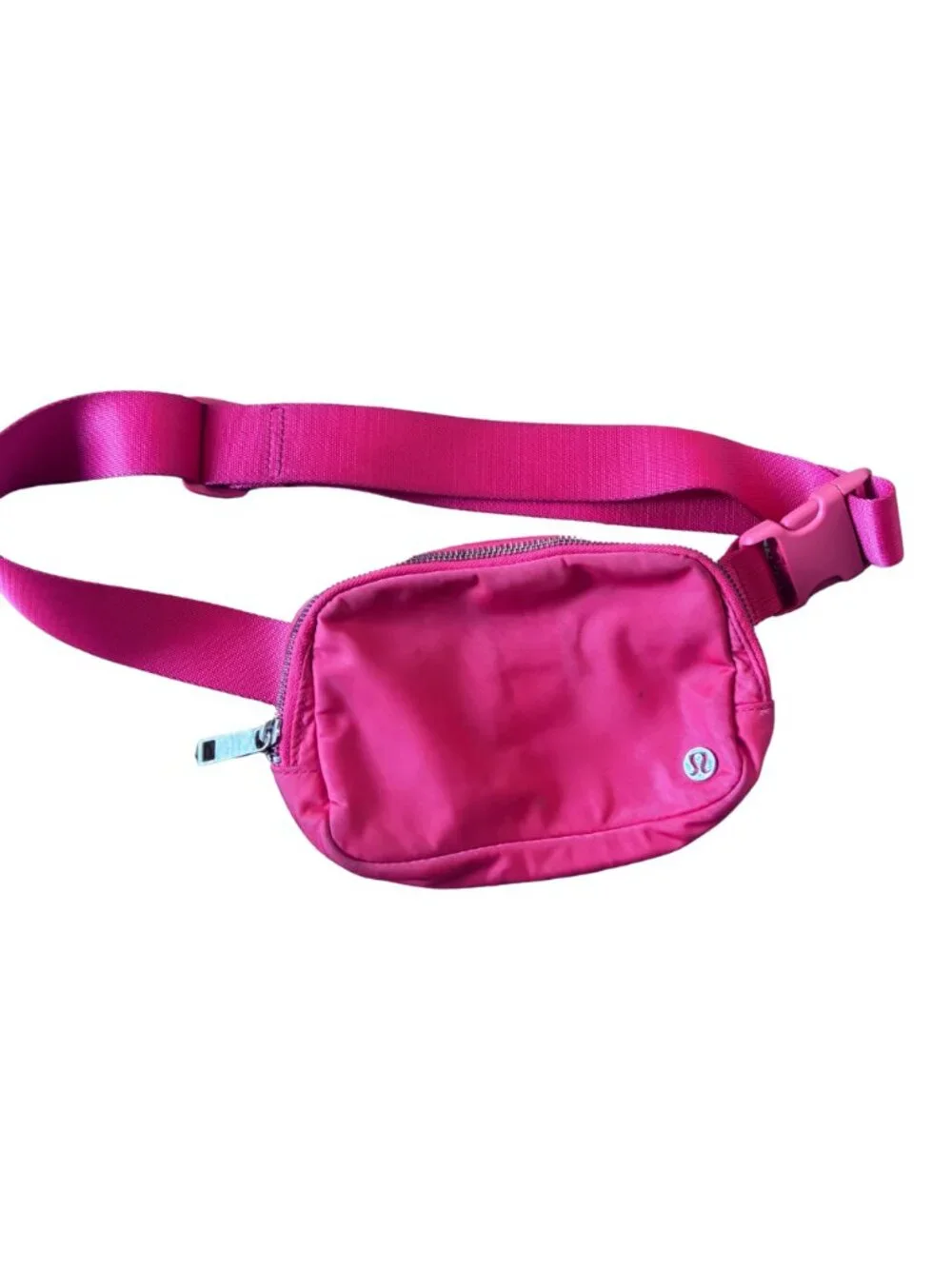 Lululemon Everywhere Crossbody Belt Bag Bright True Red